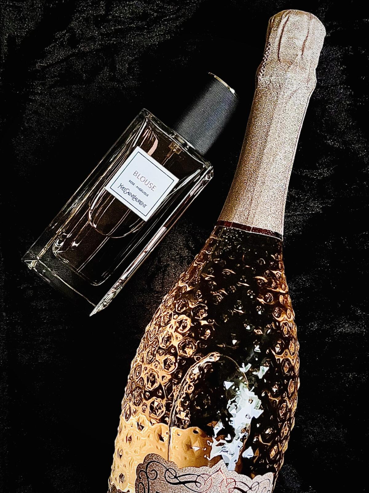 عطر ادکلن بلوز ایو سن لورن - Blouse Yves Saint Laurent - بررسی، قیمت و خرید
