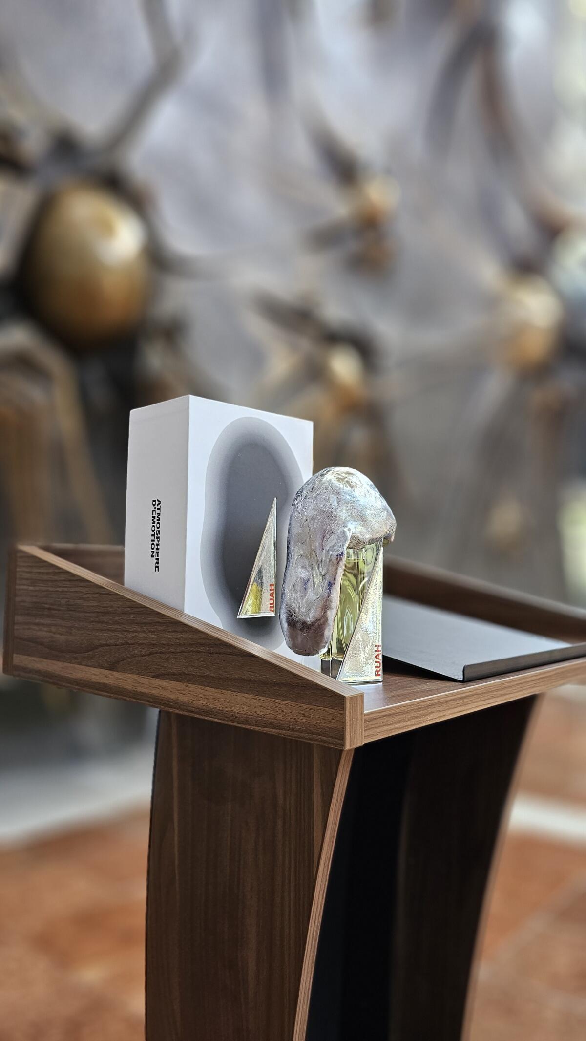 عطر ادکلن روح اکستریت د پرفیوم فیلیپو سورچینلی - Ruah Extrait de Parfum Filippo Sorcinelli - بررسی، قیمت و خرید