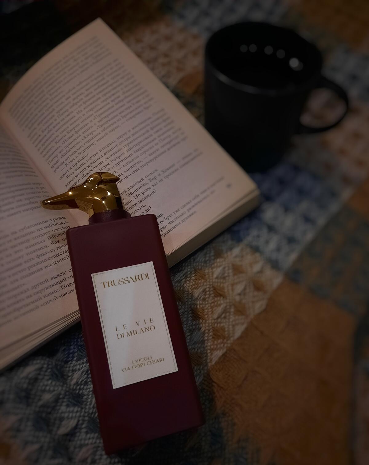 عطر ادکلن آی ویکولی ویا فیوری کیاری تروساردی - I Vicoli Via Fiori Chiari Trussardi - بررسی، قیمت و خرید