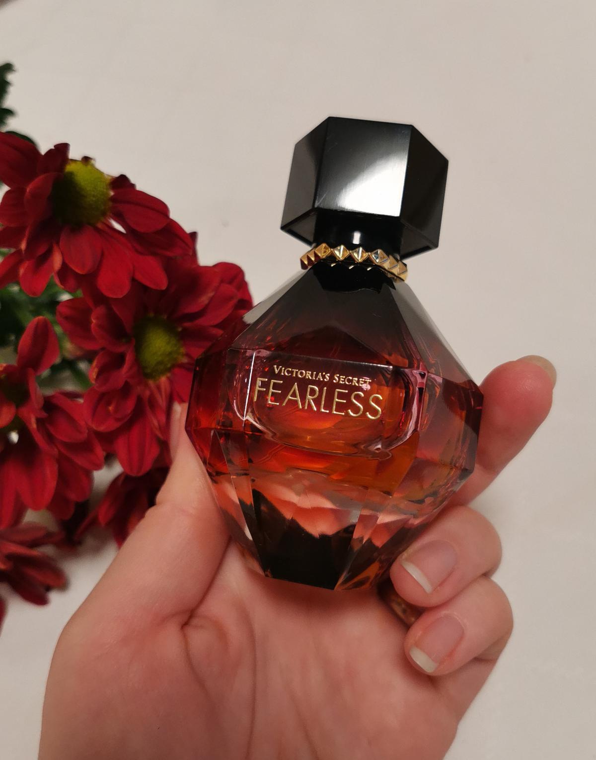 عطر ادکلن فیرلس ویکتوریا سیکرت - Fearless Victoria's Secret - بررسی، قیمت و خرید