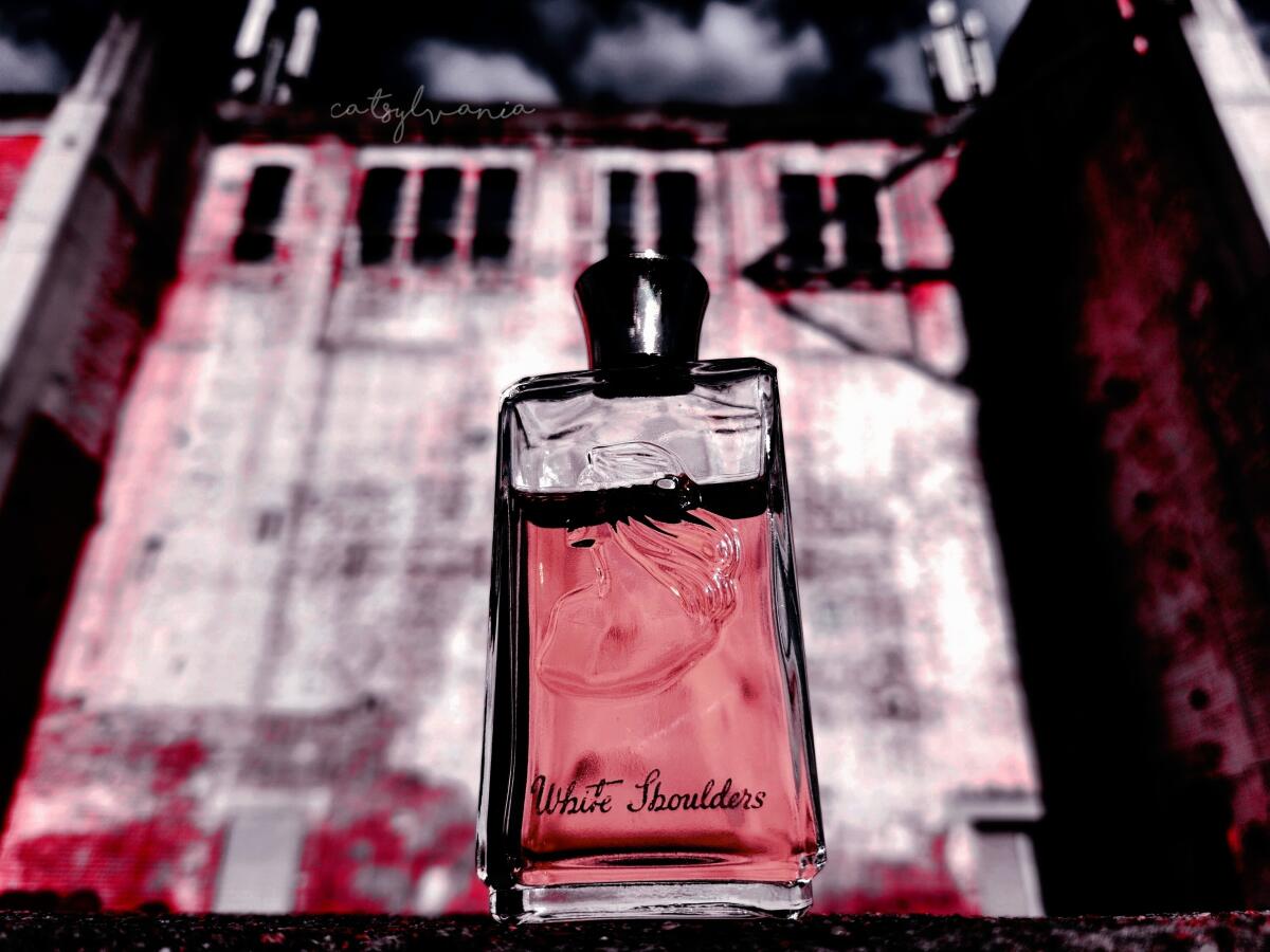 عطر ادکلن وایت شولدرز اویان - White Shoulders Evyan - بررسی، قیمت و خرید