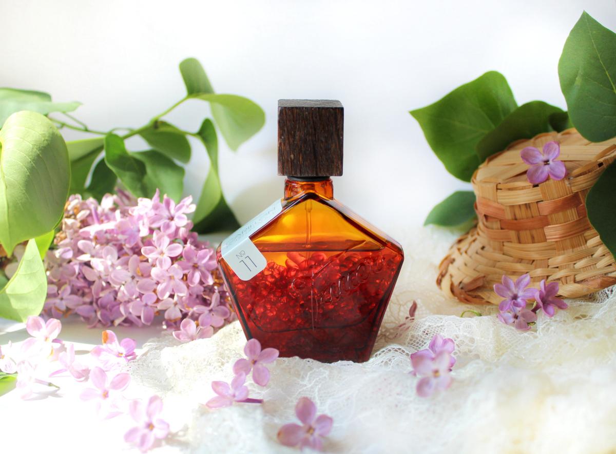 عطر ادکلن کاریلون پور آن آنژ تاور پرفیومز - Carillon pour un ange Tauer Perfumes - بررسی، قیمت و خرید