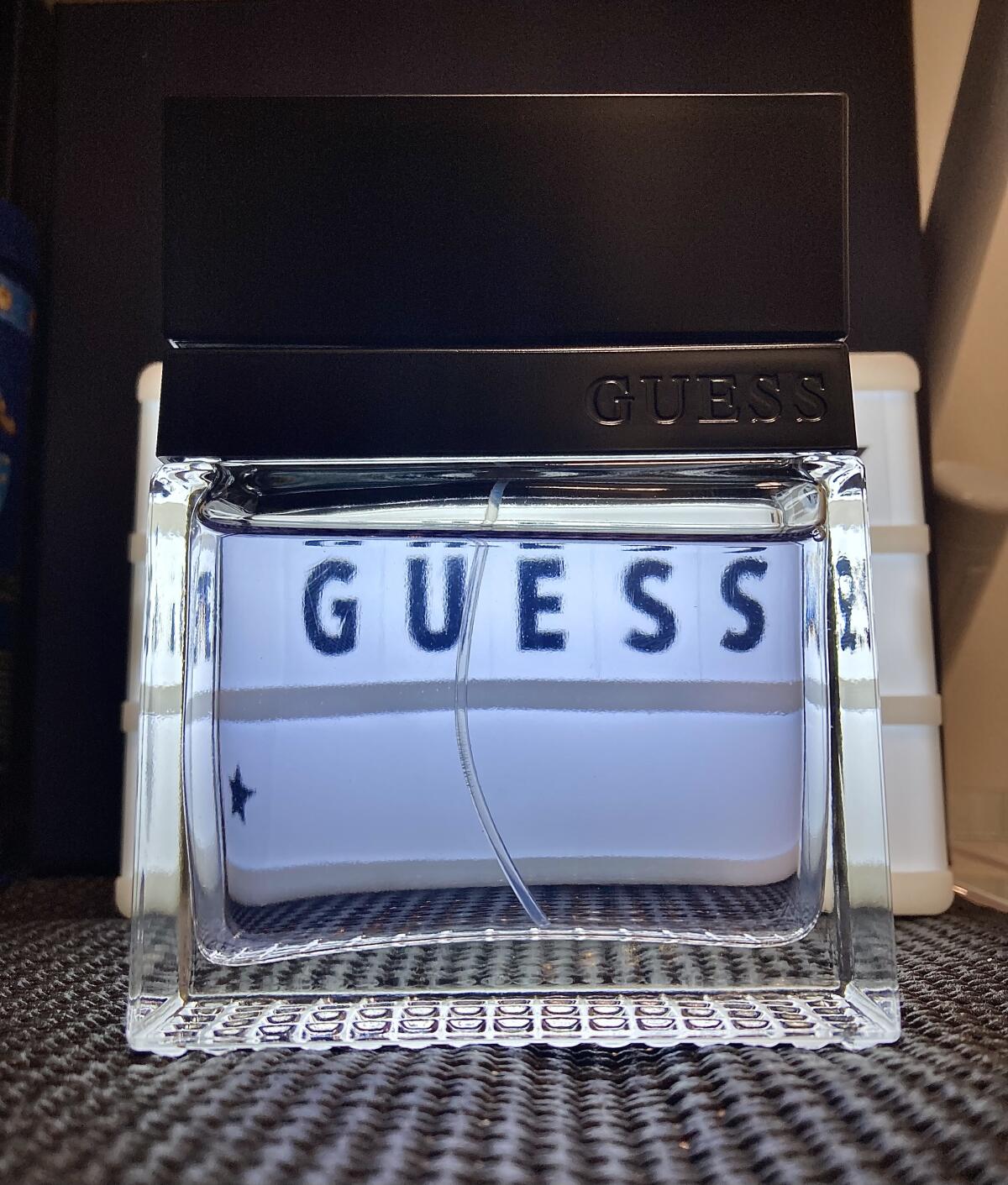 عطر ادکلن گس سداکتیو هوم گس - Guess Seductive Homme Guess - بررسی، قیمت و خرید