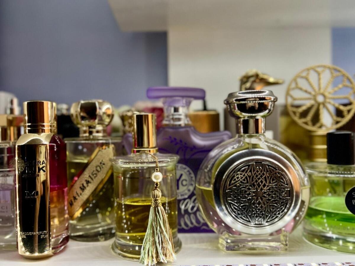 عطر ادکلن لا بِل هِلِن ام دی سی آی پرفیومز - La Belle Helene MDCI Parfums - بررسی، قیمت و خرید