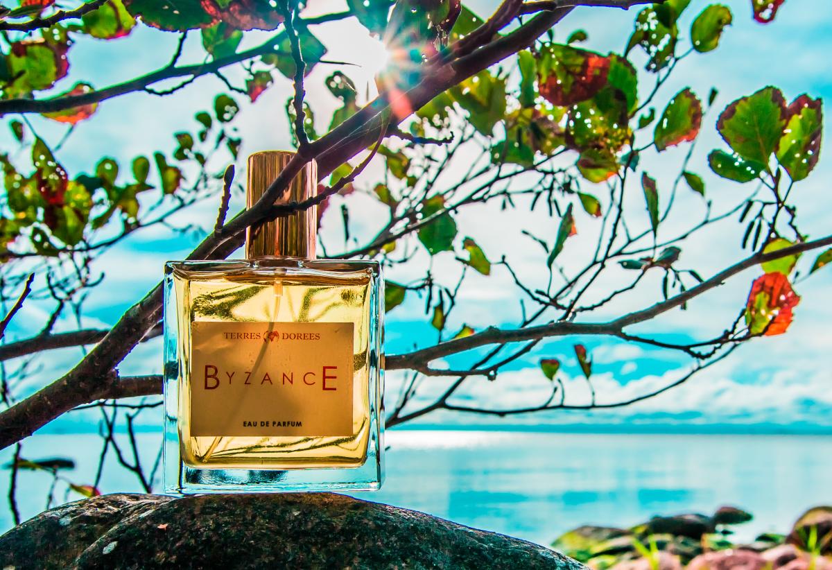 عطر ادکلن بیزانس تره دوره - Byzance TERRES DORÉES - بررسی، قیمت و خرید