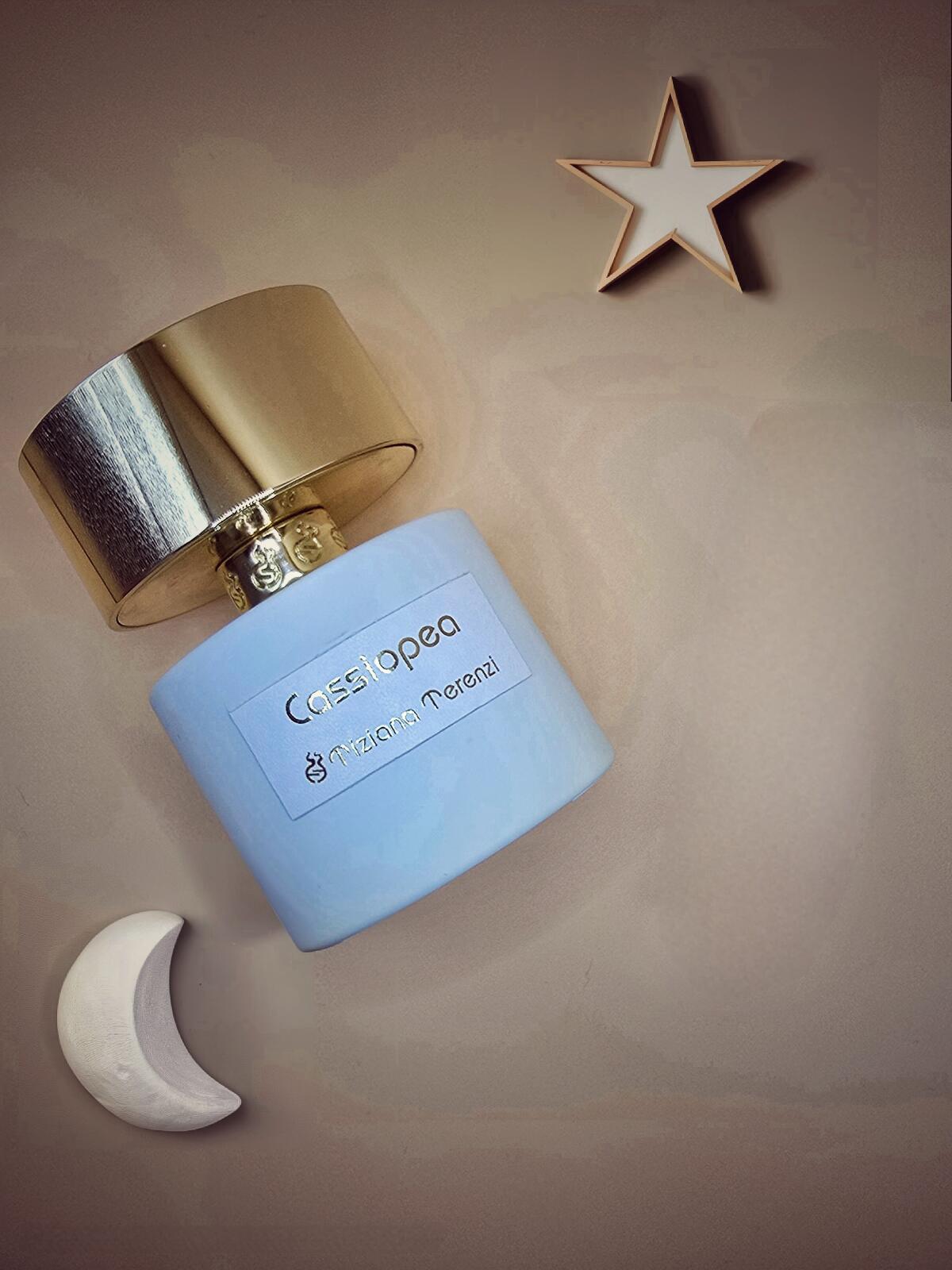 عطر ادکلن کاسیُپیا تیزیانا ترنزی - Cassiopea Tiziana Terenzi - بررسی، قیمت و خرید