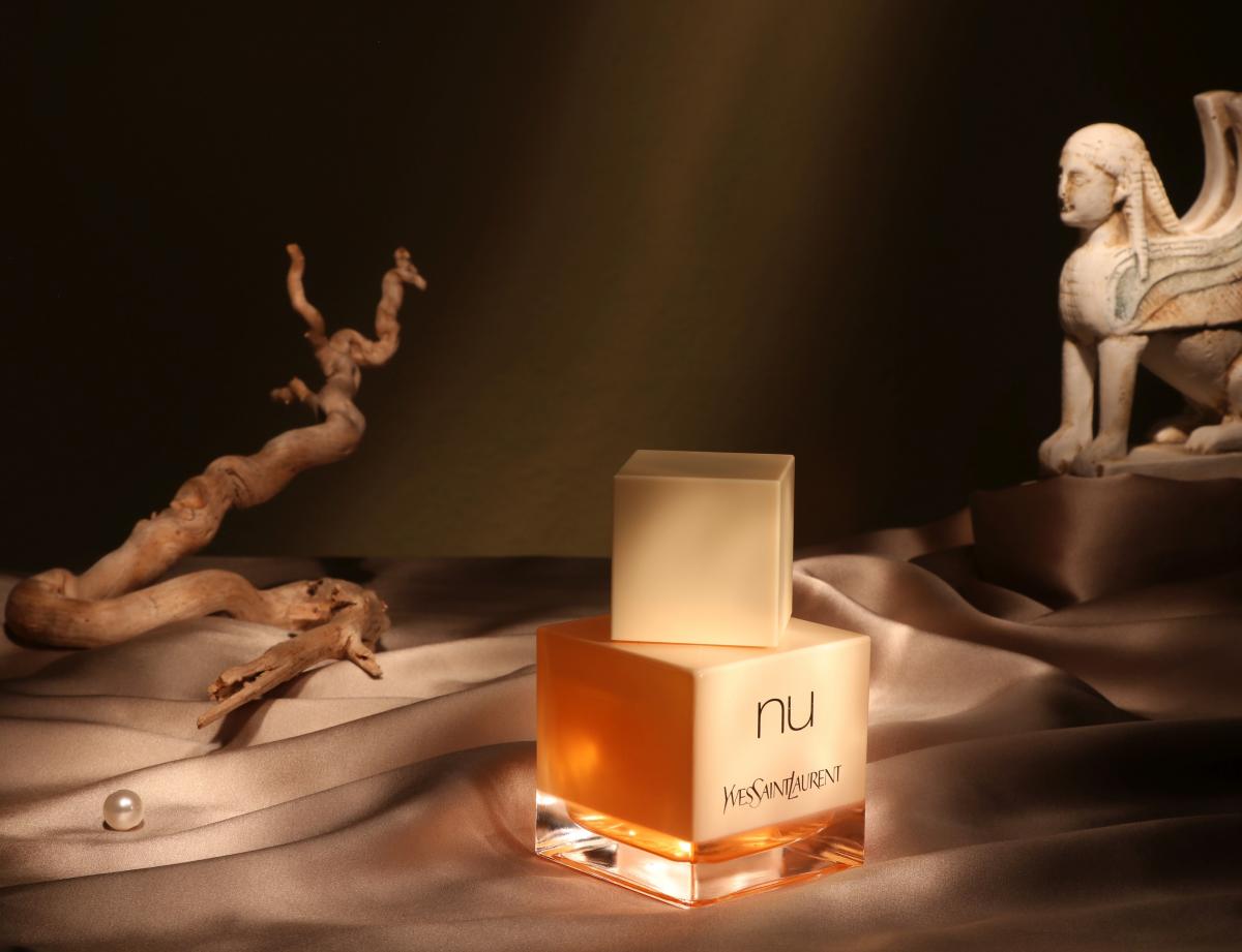 عطر ادکلن لا کالکشن نو ایو سن لوران - La Collection Nu Yves Saint Laurent - بررسی، قیمت و خرید