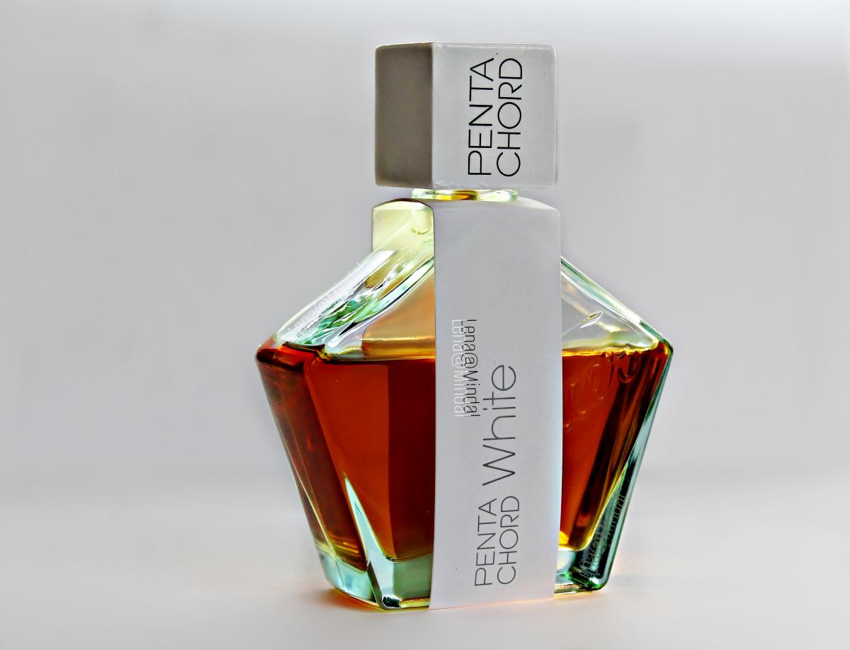 عطر ادکلن پنتاکوردز وایت تاور پرفیومز - Pentachords White Tauer Perfumes - بررسی، قیمت و خرید