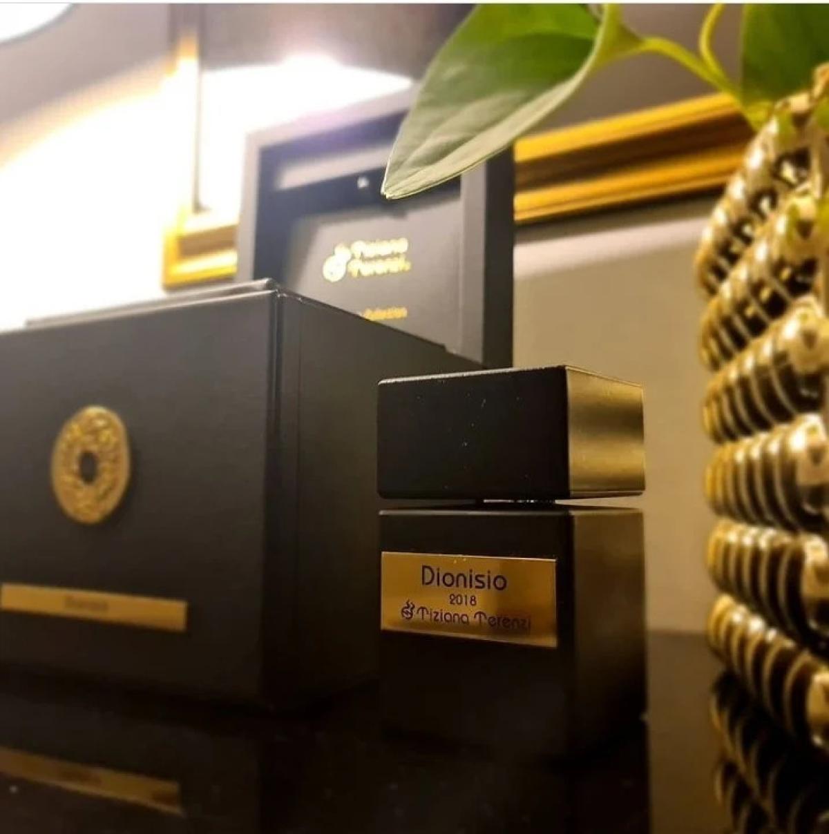 عطر ادکلن دیونیسیو تیزیانا ترنزی - Dionisio Tiziana Terenzi - بررسی، قیمت و خرید