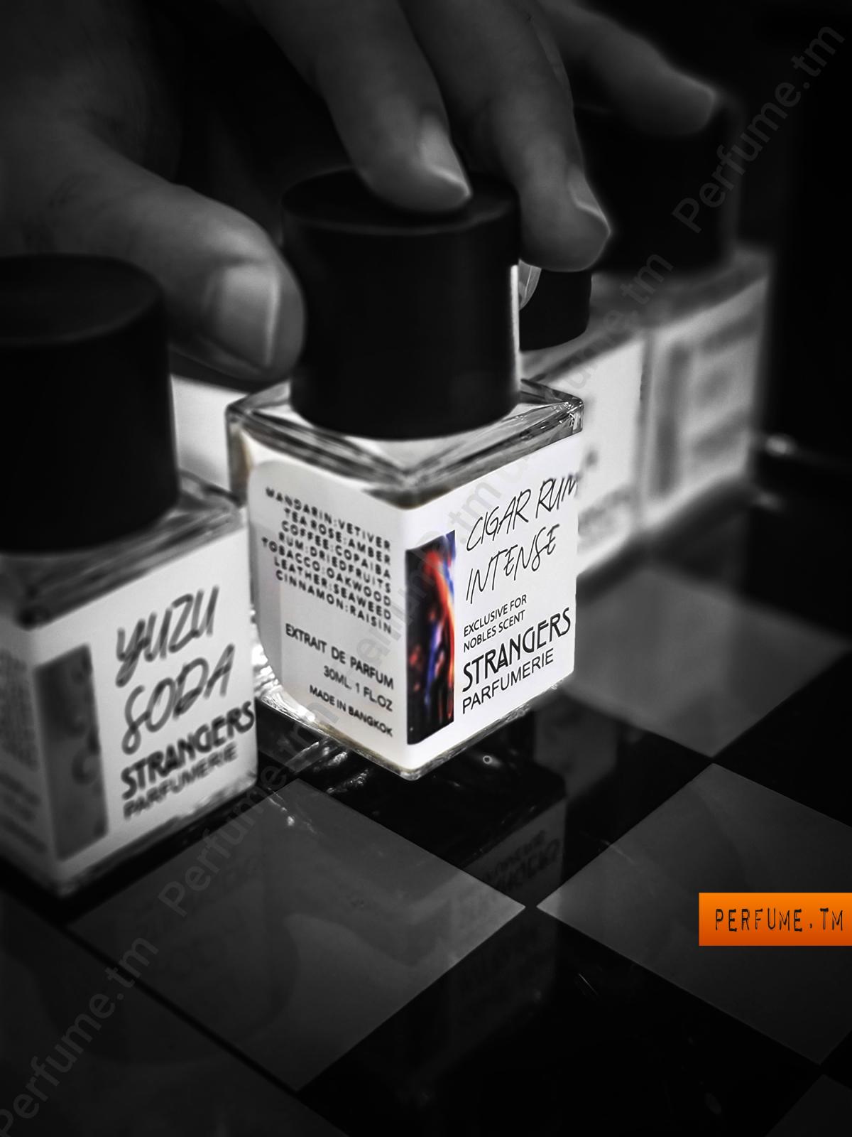 عطر ادکلن سیگار روم اینتنس استرانجرز پرفیومری - Cigar Rum Intense Strangers Parfumerie - بررسی، قیمت و خرید