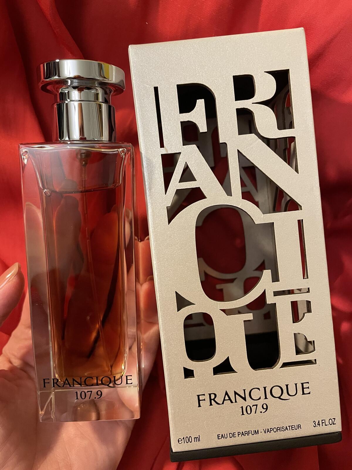عطر ادکلن فرانسی‌ک 107.9 فرنچ اَوِنیو - Francique 107.9 French Avenue - بررسی، قیمت و خرید