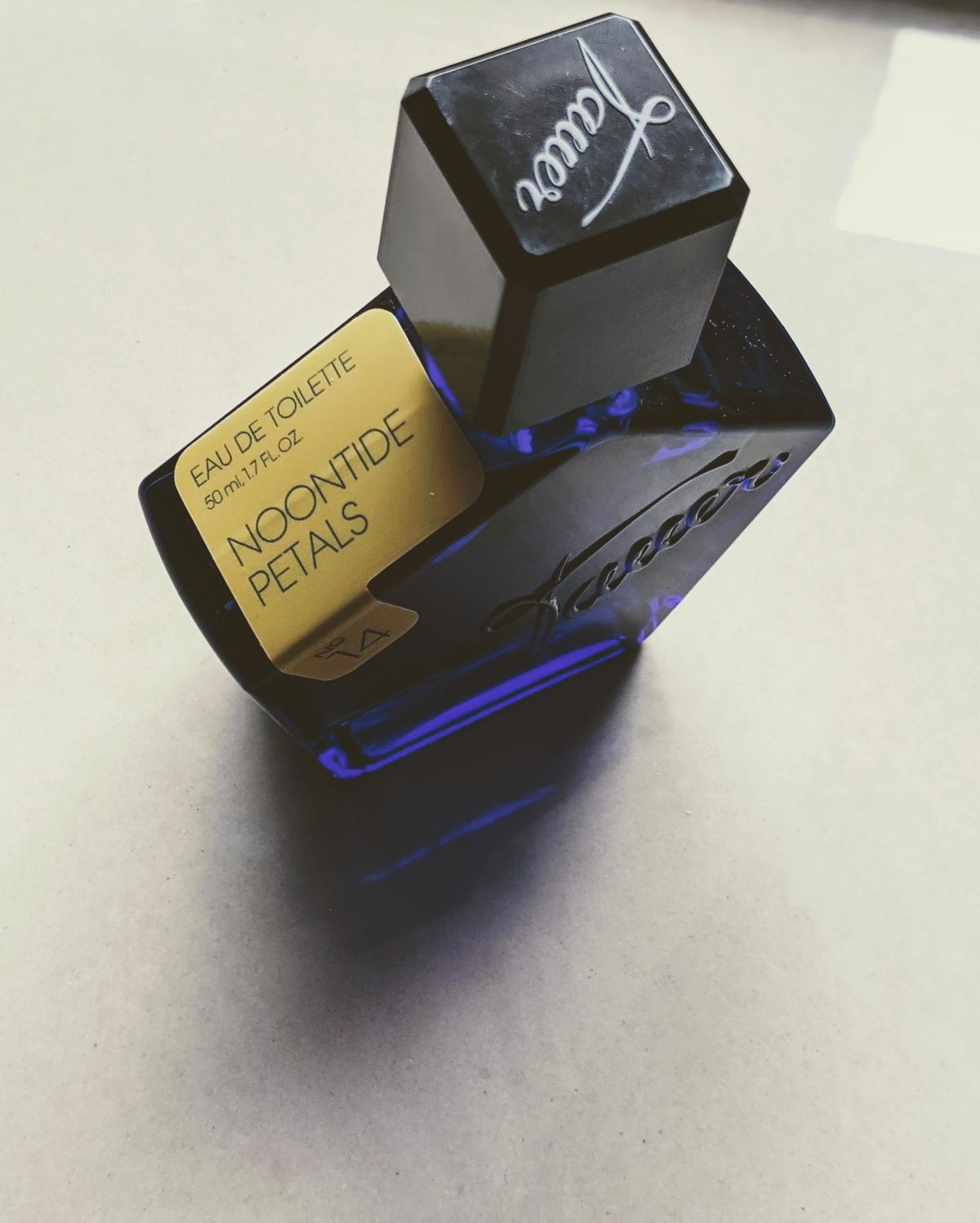عطر ادکلن فورتین نون‌تاید پتلز تاور پرفیومز - 14 Noontide Petals Tauer Perfumes - بررسی، قیمت و خرید