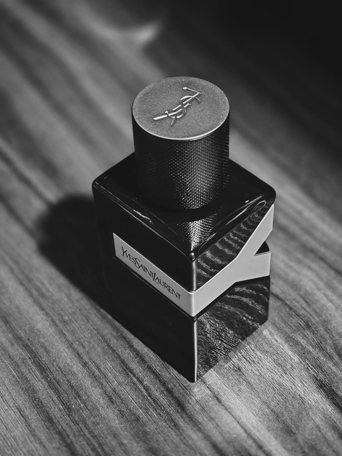 عطر ادکلن وای ادو پرفیوم اینتنس ایو سن لورن - Y Eau de Parfum Intense Yves Saint Laurent - بررسی، قیمت و خرید