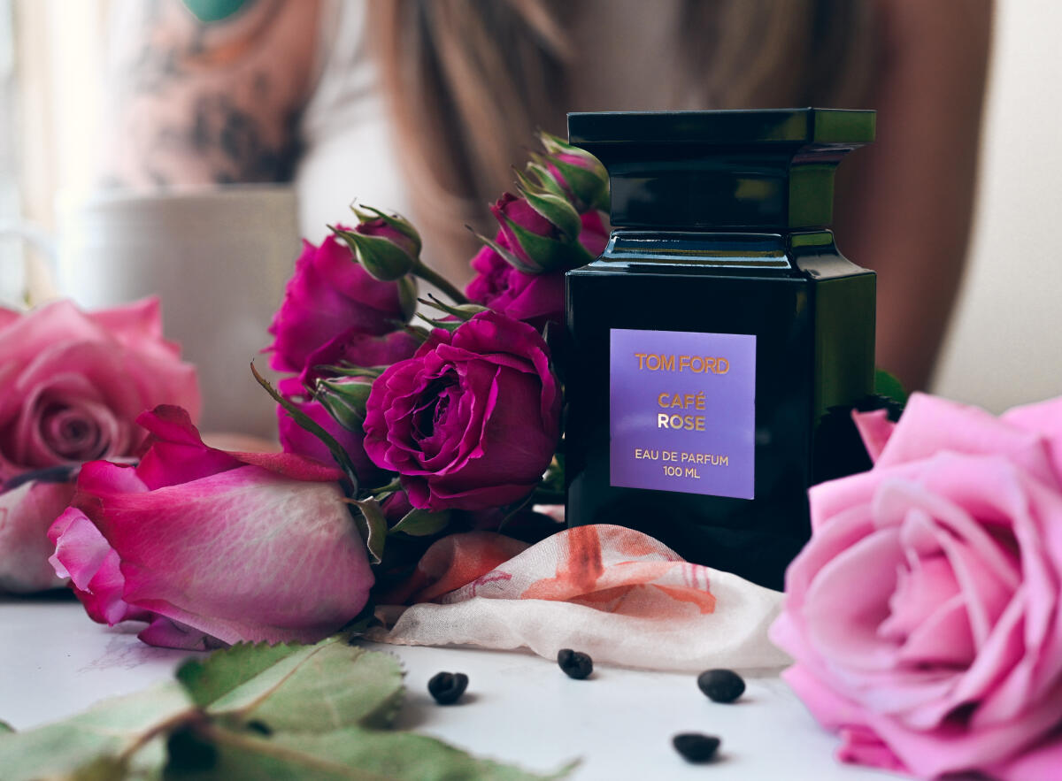 عطر ادکلن کافه رز تام فورد - Café Rose Tom Ford - بررسی، قیمت و خرید