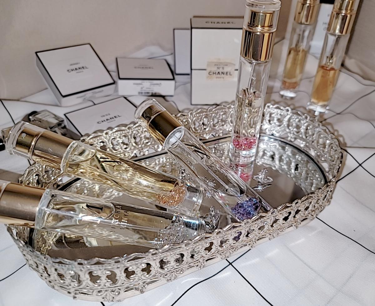 عطر ادکلن هیدونیست آیریس ویکتوریا مینیا - Hedonist Iris Viktoria Minya - بررسی، قیمت و خرید
