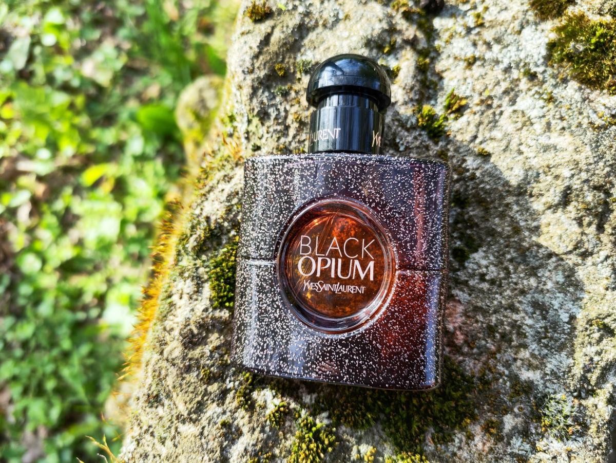 عطر ادکلن بلک اوپیوم او دو تویلت ایو سن لوران - Black Opium Eau de Toilette Yves Saint Laurent - بررسی، قیمت و خرید
