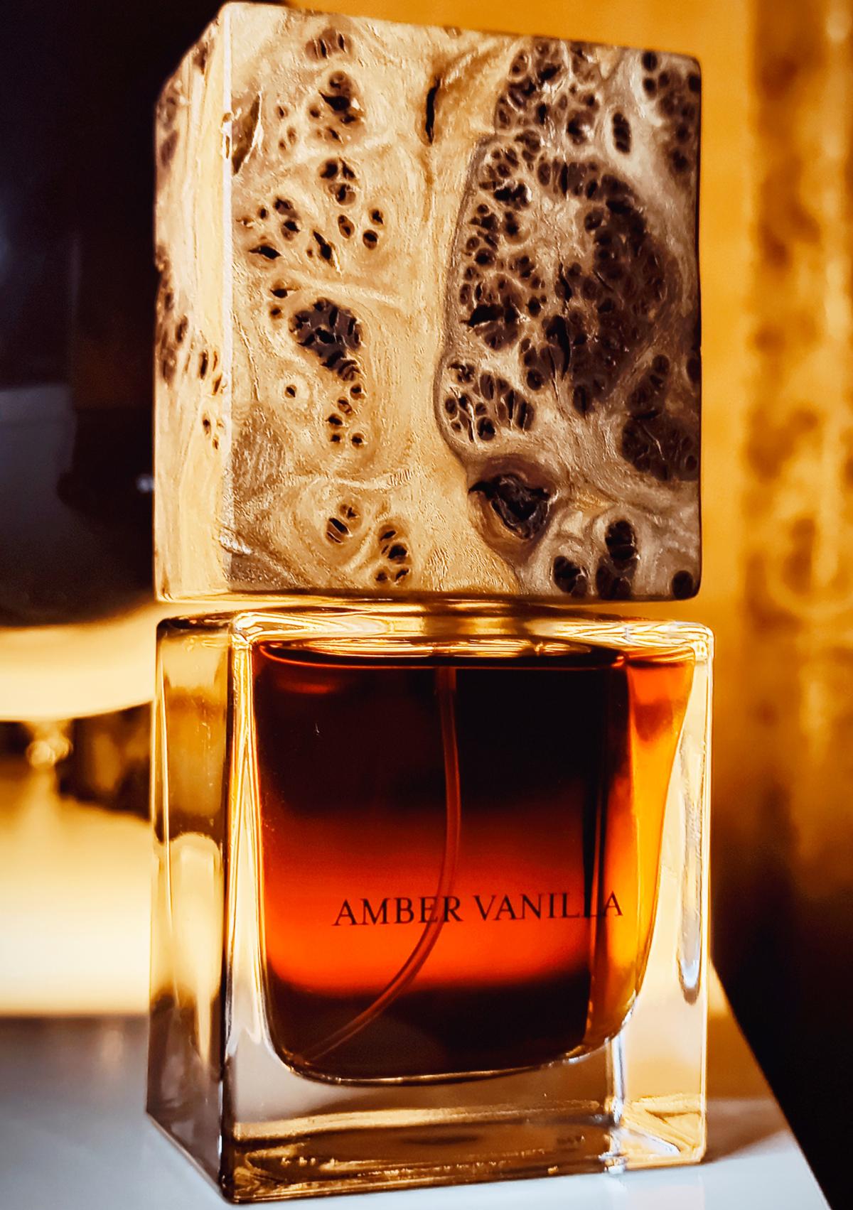 عطر ادکلن اآمبر وانیل وی دات - Amber Vanilla (Амбра Ваниль) Vdot - بررسی، قیمت و خرید
