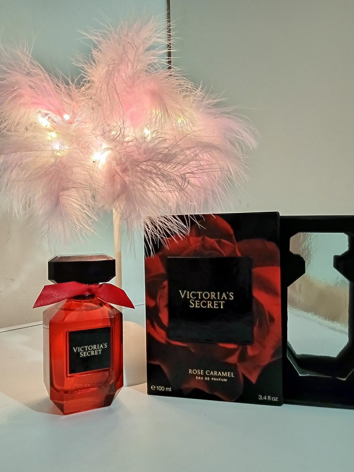 عطر ادکلن رز کارامل ویکتوریا سیکرت - Rose Caramel Victoria's Secret - بررسی، قیمت و خرید
