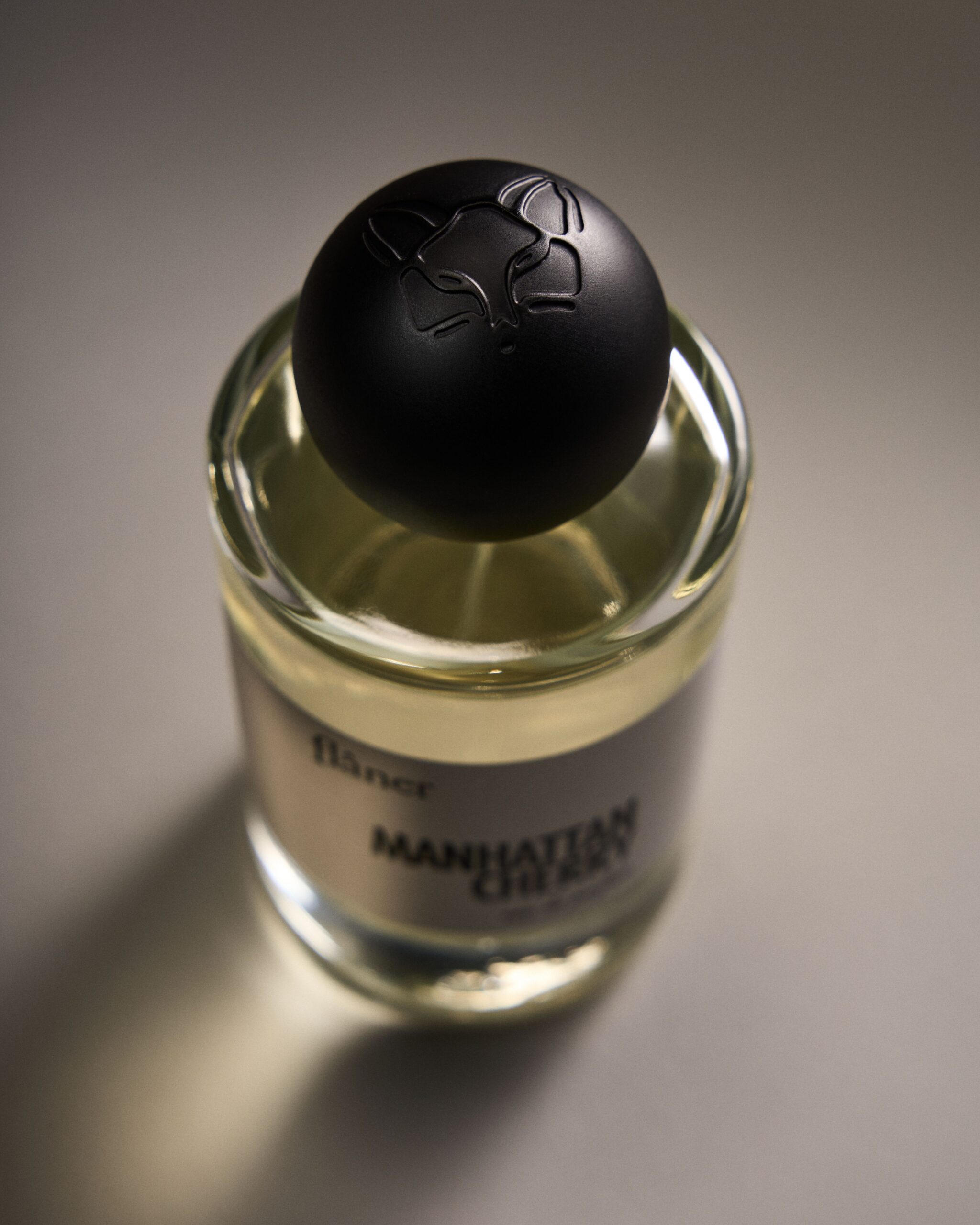 عطر ادکلن منهتن چری فلانر - Manhattan Cherry flâner - بررسی، قیمت و خرید