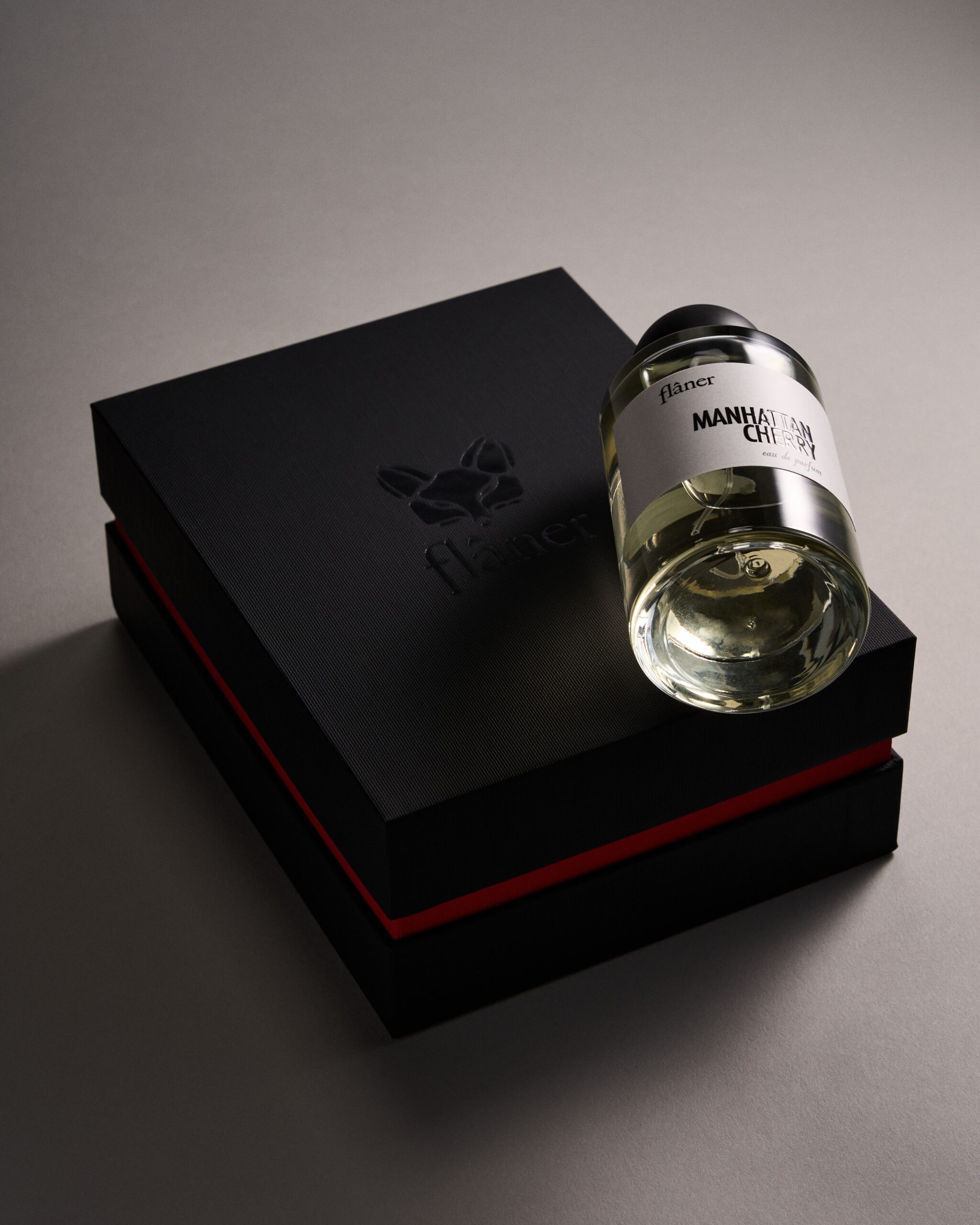 عطر ادکلن منهتن چری فلانر - Manhattan Cherry flâner - بررسی، قیمت و خرید