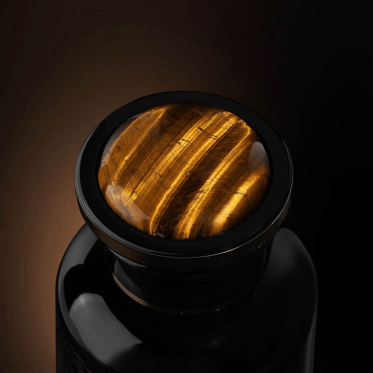 عطر ادکلن روار تایگرز آی استون د فب‌یولِس - Roar Tiger's Eye Stone The Fabulous - بررسی، قیمت و خرید