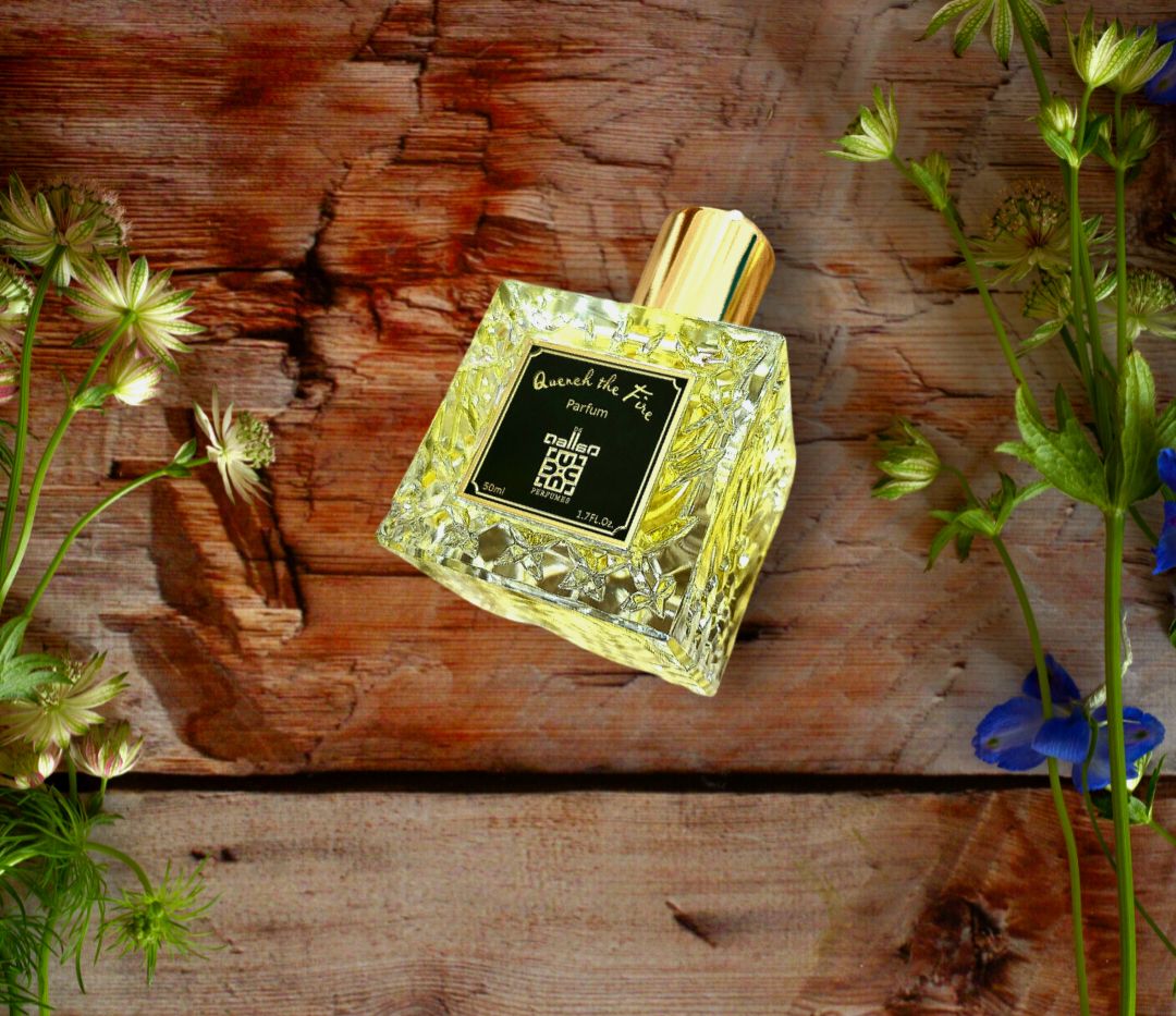 عطر ادکلن کوئنچ د فایر دی دالاد پرفیومز اولفکتیو گالریز - Quench The Fire De Dallad Perfumes Olfactive Galleries - بررسی، قیمت و خرید