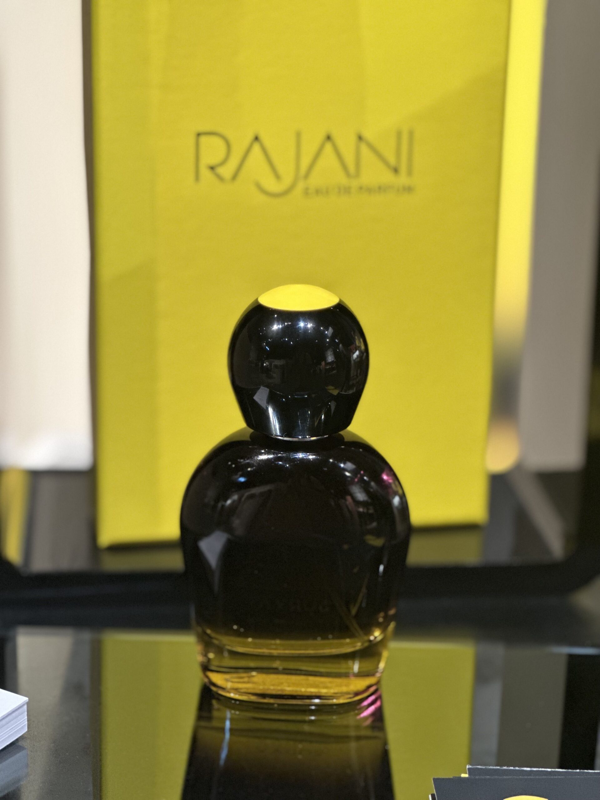 عطر ادکلن سوریا راجانی - Surya Rajani - بررسی، قیمت و خرید
