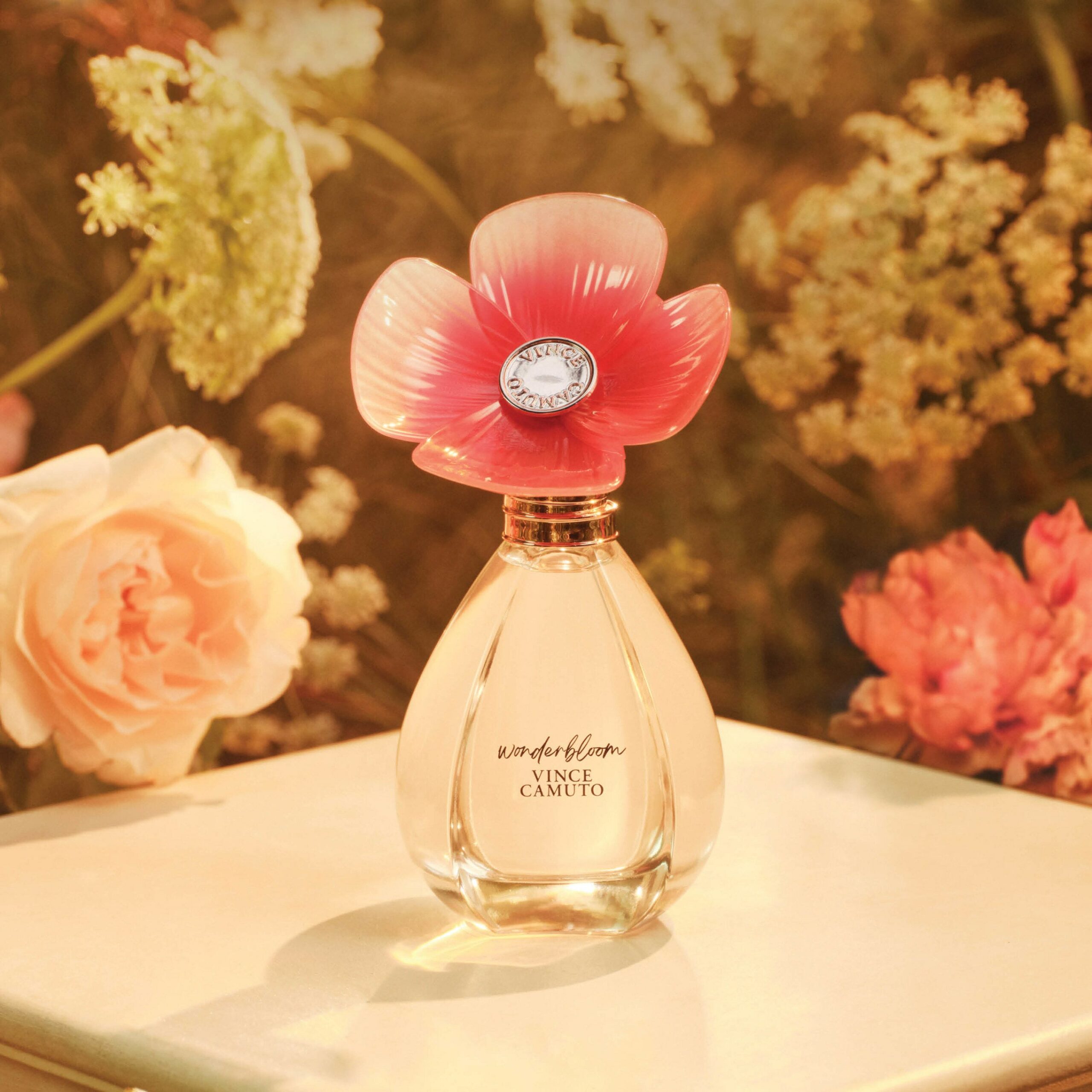 عطر ادکلن واندربلوم وینس کاموتو - Wonderbloom Vince Camuto - بررسی، قیمت و خرید