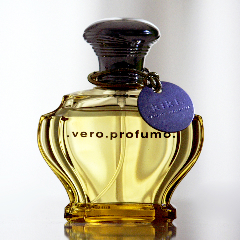 عطر ادکلن کی‌کی اکسترکت د پرفیوم ویرو پروفومو - Kiki Extrait de Parfum Vero Profumo - بررسی، قیمت و خرید