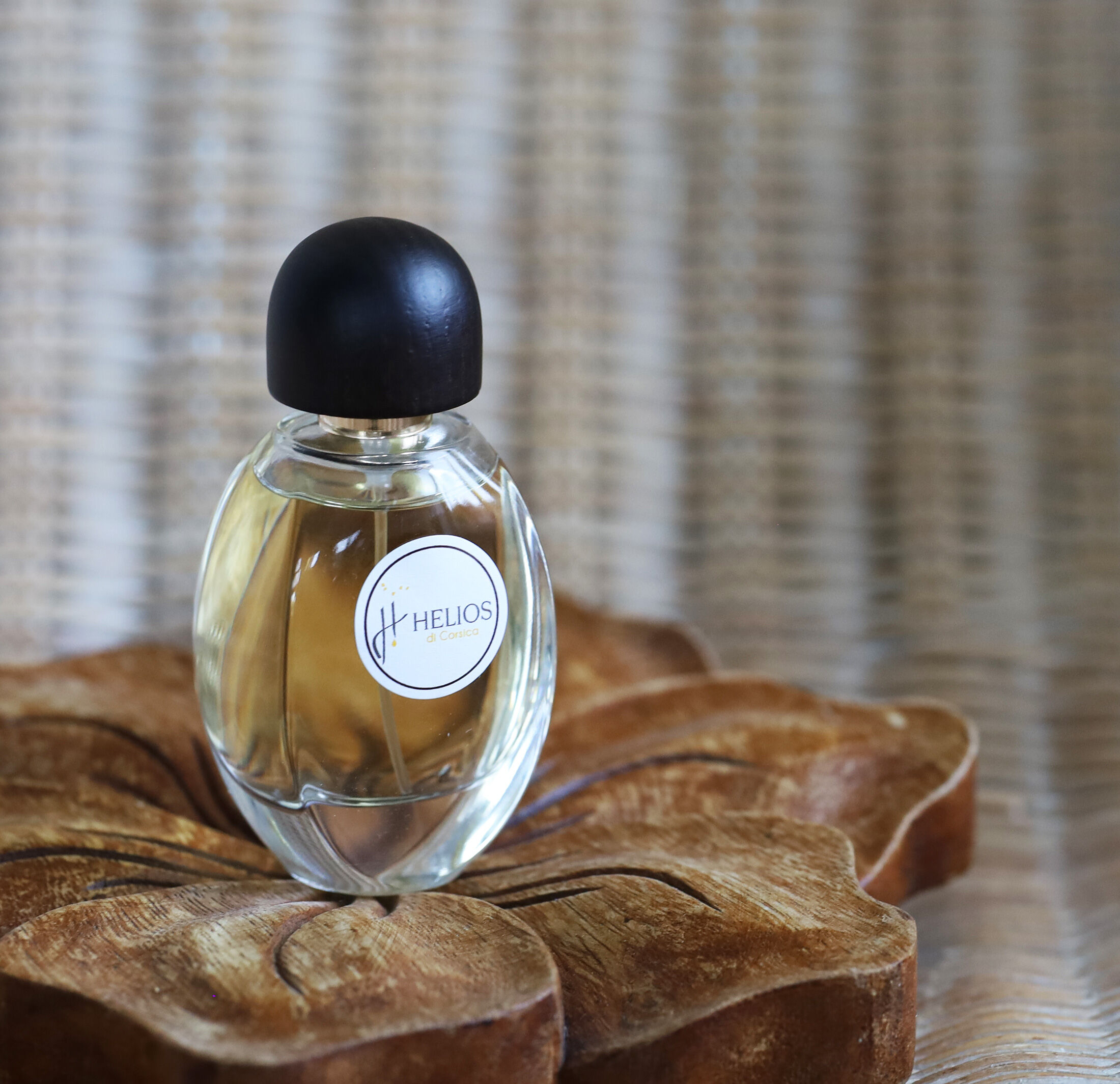عطر ادکلن هلیوس دی کورسیکا هلیوس دی کورسیکا - Helios di Corsica Helios di Corsica - بررسی، قیمت و خرید