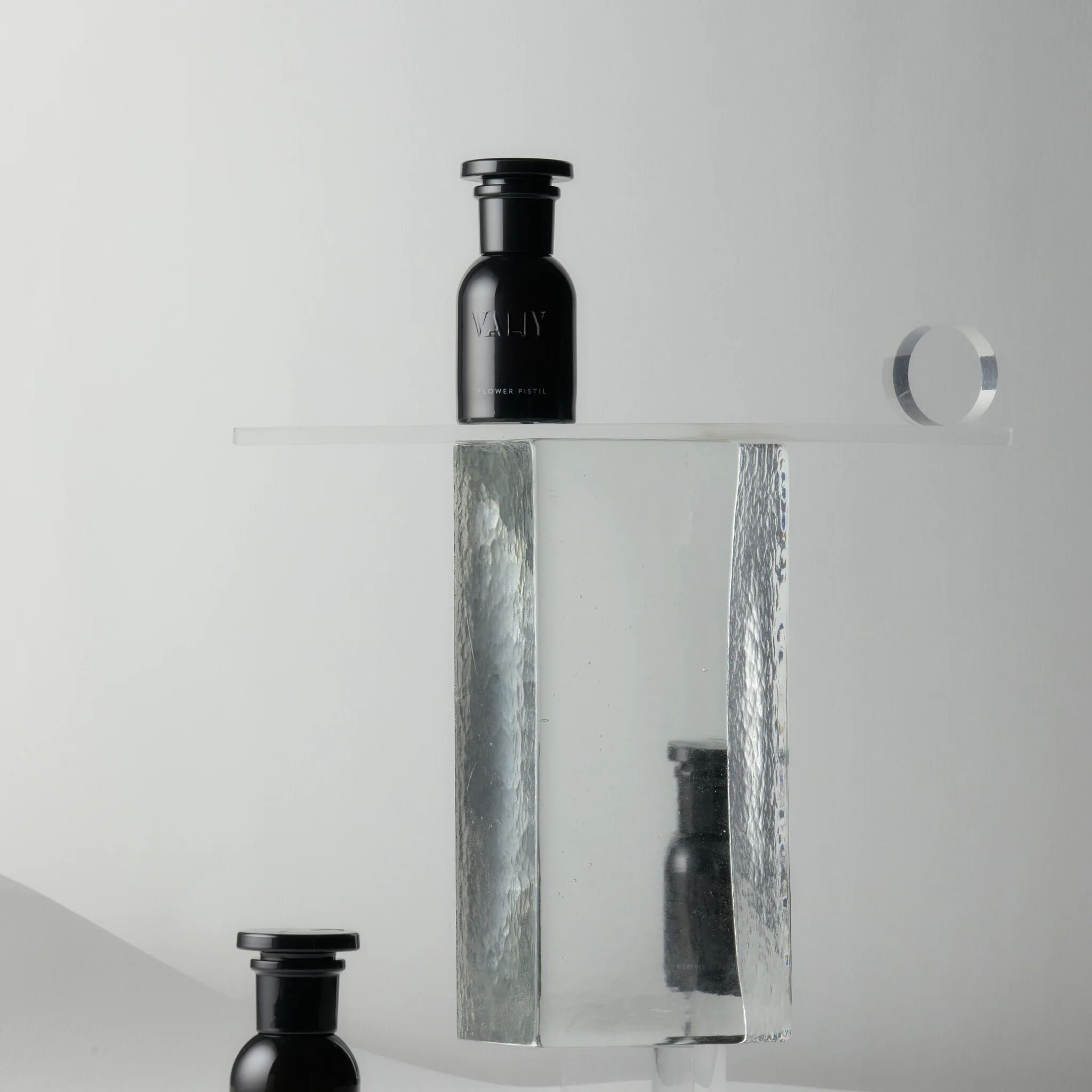 عطر ادکلن فلاور پیستیل وحی - Flower Pistil Vahy - بررسی، قیمت و خرید