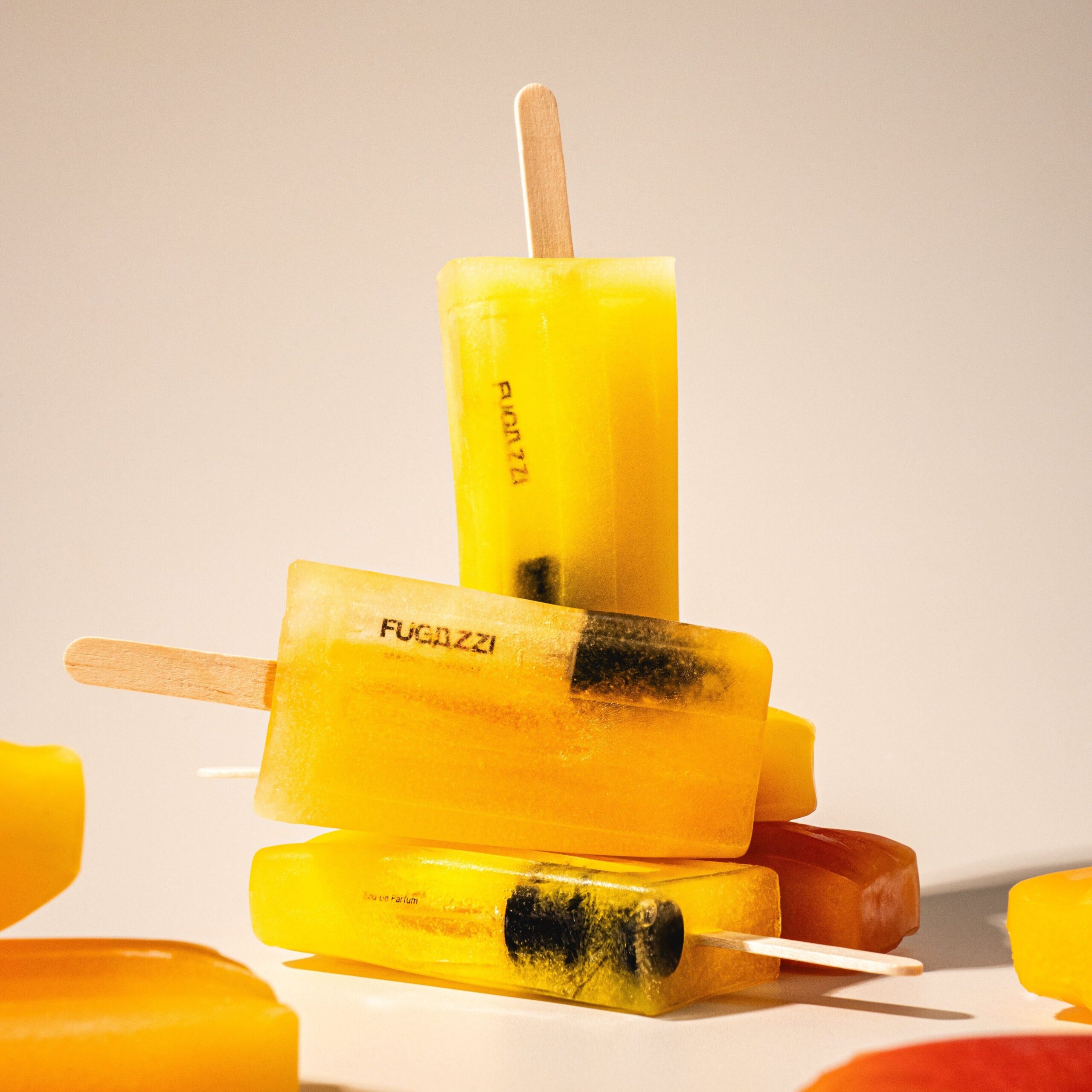 عطر ادکلن مجیک منگو فوگازی - Magic Mango Fugazzi - بررسی، قیمت و خرید