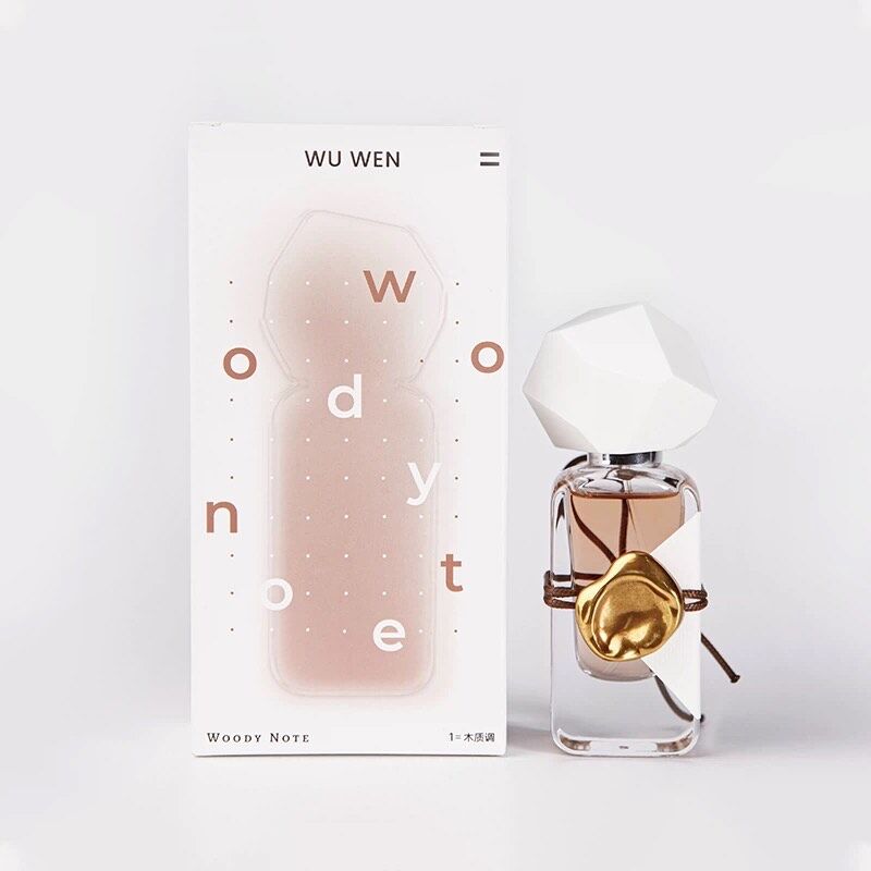 عطر ادکلن اینکواشد سندلوود وون - Inkwashed Sandalwood 水墨檀香 Wuwen 无文 - بررسی، قیمت و خرید