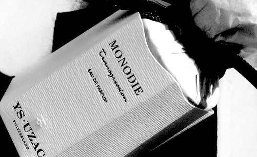 عطر ادکلن مونودی یوس-اوزاک - Monodie Ys-Uzac - بررسی، قیمت و خرید