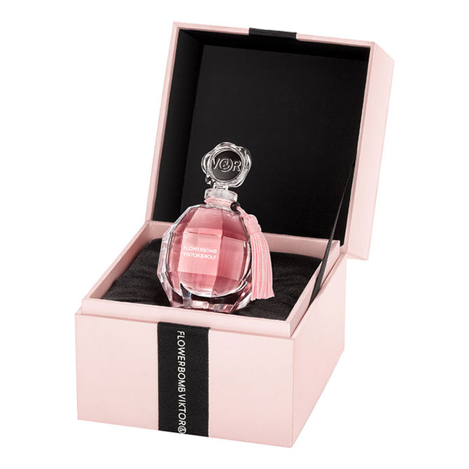 عطر ادکلن فلاوربامب اکستره دو پرفیوم ویکتور اند رولف - Flowerbomb Extrait de Parfum Viktor&Rolf - بررسی، قیمت و خرید