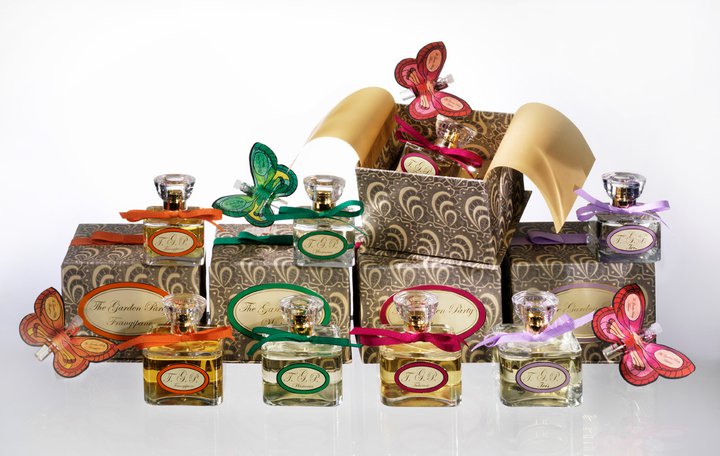 عطر ادکلن دی گاردن پارتی آیریس دِ پارتّی - The Garden Party Iris The Party - بررسی، قیمت و خرید