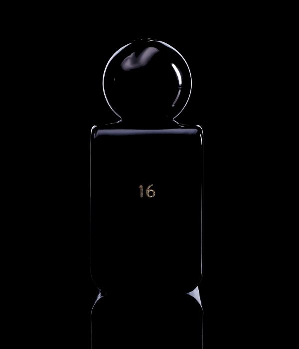 عطر ادکلن اون شانزده امپر اهل تاپیکس پرم اوپرا ادیشن اسپرینگ یوس-اوک - Ἐαp 16 M° Currentzis Perm Opera Edition (Spring) Ys-Uzac - بررسی، قیمت و خرید
