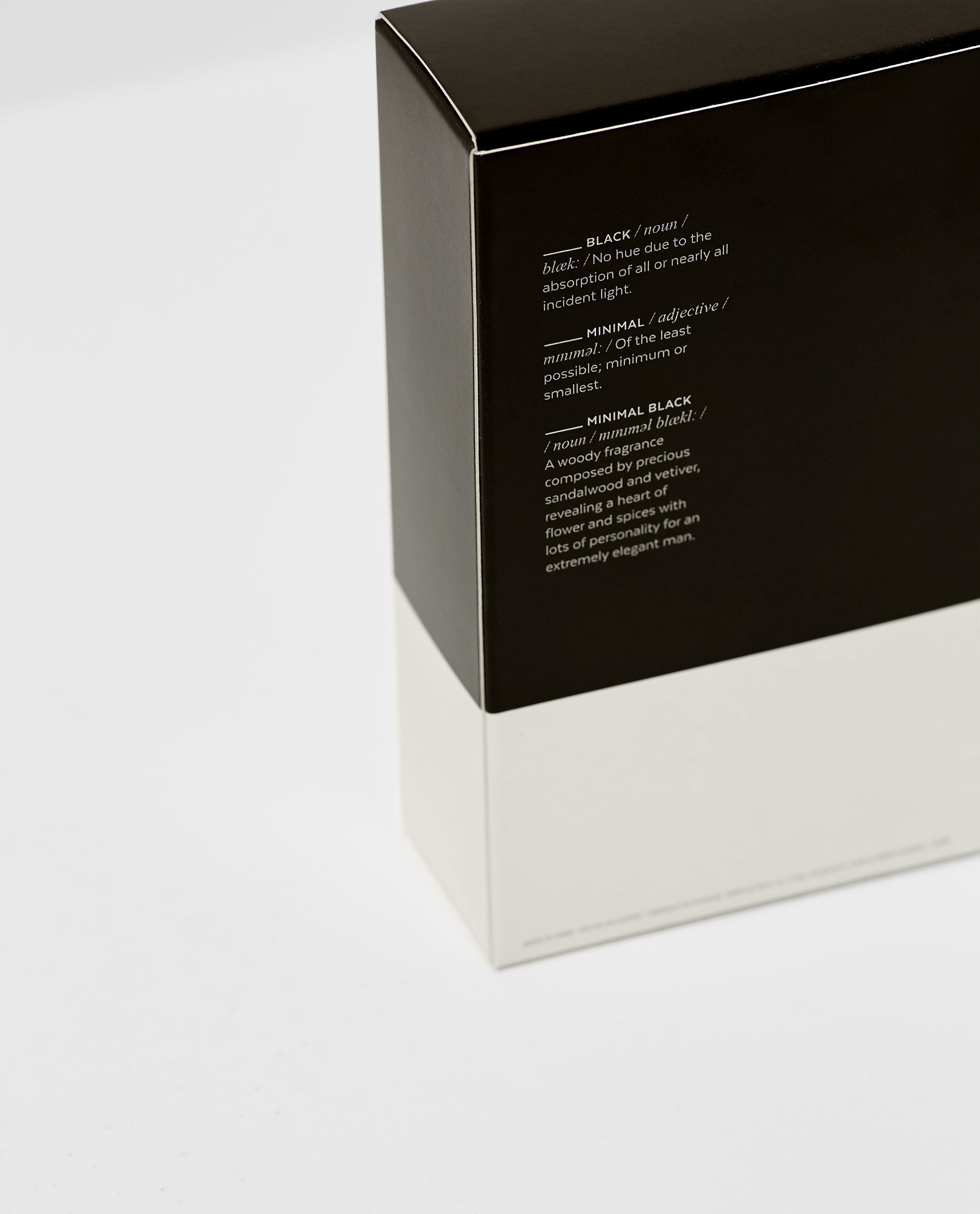 عطر ادکلن مینیمال بلک زارا - Minimal Black Zara - بررسی، قیمت و خرید