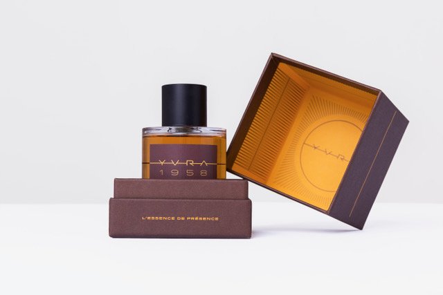 عطر ادکلن نوزده هفتاد و نه لزانس د پرزانس یورا - 1979 - L'Essence de Présence YVRA - بررسی، قیمت و خرید