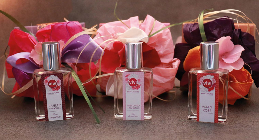 عطر ادکلن ایژین رز ویو بادی لاکچری - Asian Rose Viv! Body Luxuries - بررسی، قیمت و خرید