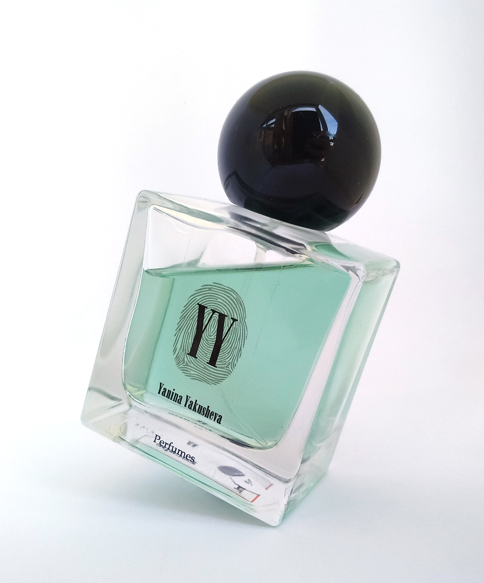 عطر ادکلن اسکیپ یانیوا یاکوشوا - Escape Yanina Yakusheva - بررسی، قیمت و خرید