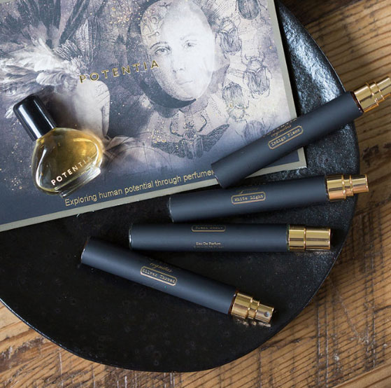 عطر ادکلن ایندیگو فلیم دِ هاوس آف پوتنشا - Indigo Flame The House Of Potentia - بررسی، قیمت و خرید