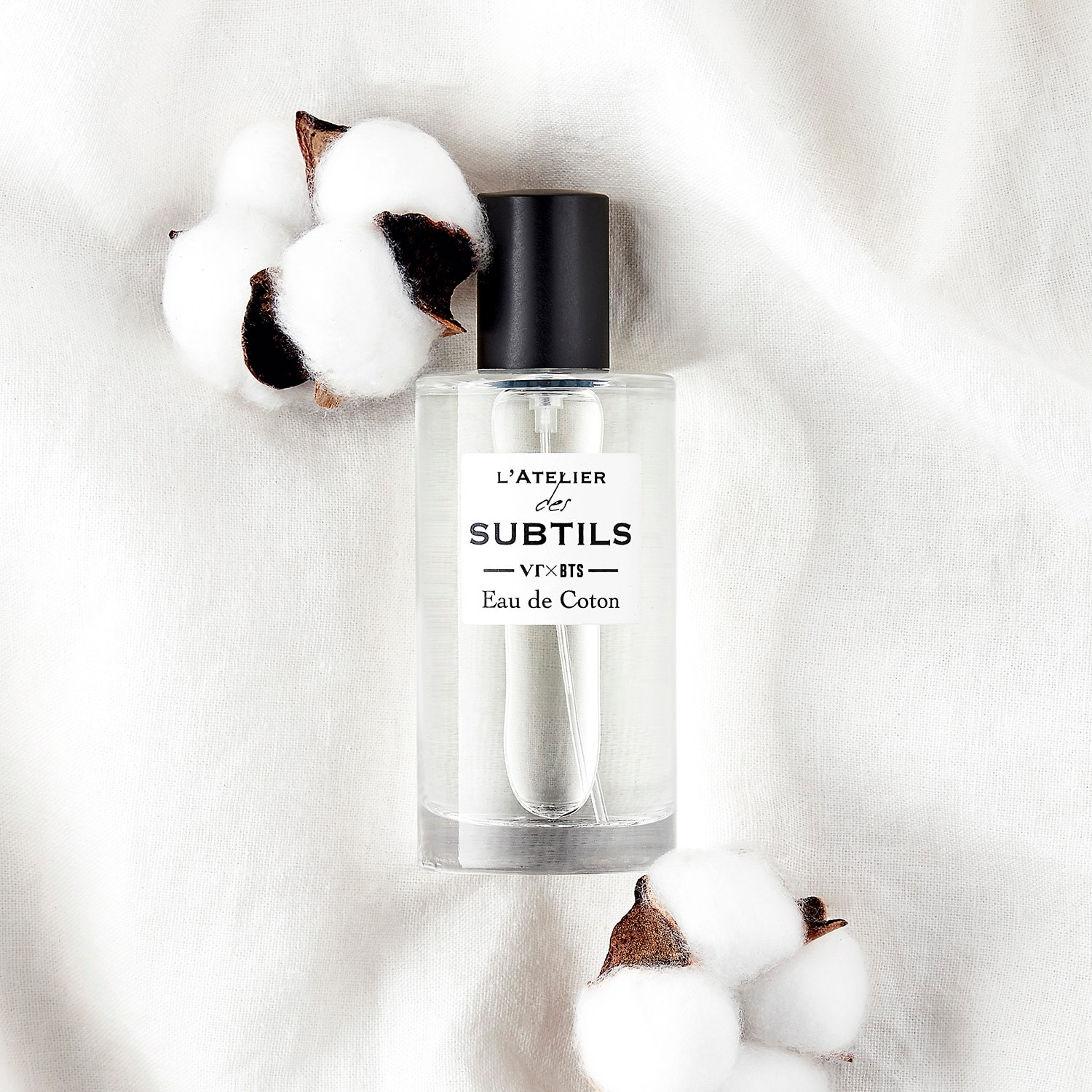 عطر ادکلن ل اتلیه دس سوبتیل او دو کوتون وی‌تی‌ایکس‌بی‌تی‌اس - L'Atelier des Subtils Eau de Coton VTxBTS - بررسی، قیمت و خرید