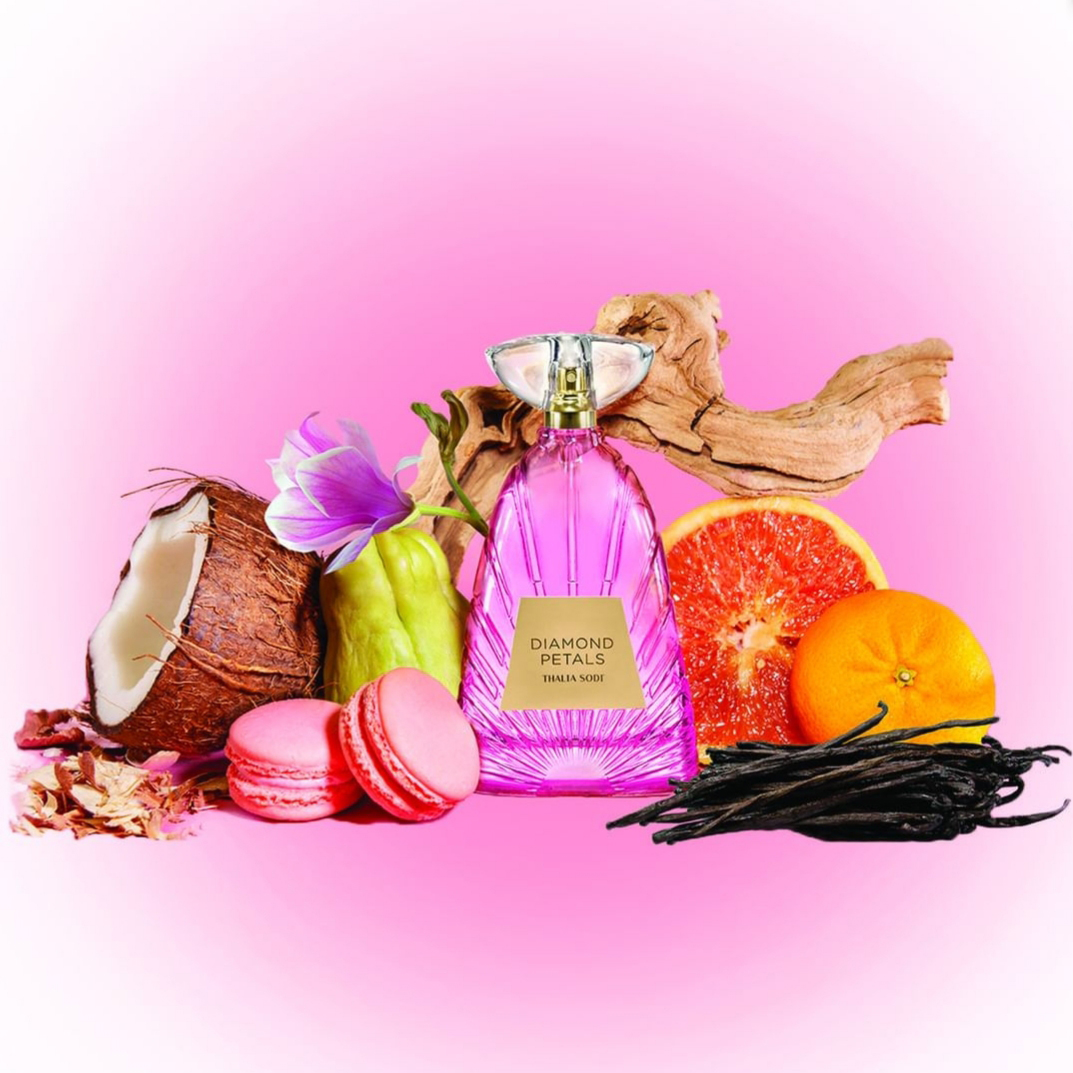 عطر ادکلن دیاموند پتالز تالیا سودی - Diamond Petals Thalia Sodi - بررسی، قیمت و خرید