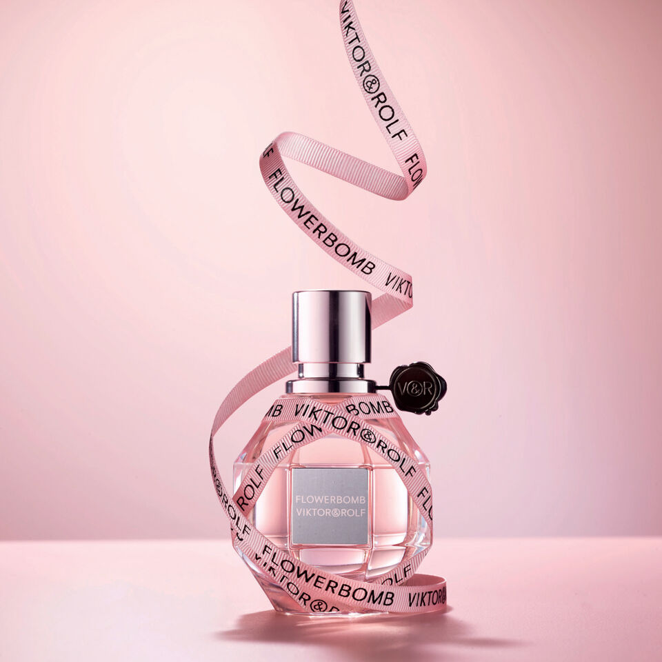 عطر ادکلن فلاوربمب بامبلیشس ویکتور اند رولف - Flowerbomb Bomblicious Viktor&Rolf - بررسی، قیمت و خرید