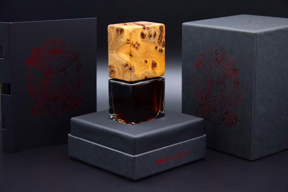 عطر ادکلن اآمبر وانیل وی دات - Amber Vanilla (Амбра Ваниль) Vdot - بررسی، قیمت و خرید