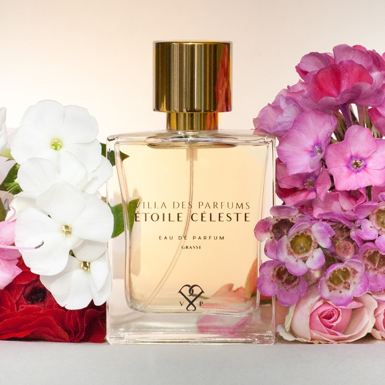 عطر ادکلن اتوال سلست ویلا د پغفوم - Étoile Céleste Villa des Parfums - بررسی، قیمت و خرید