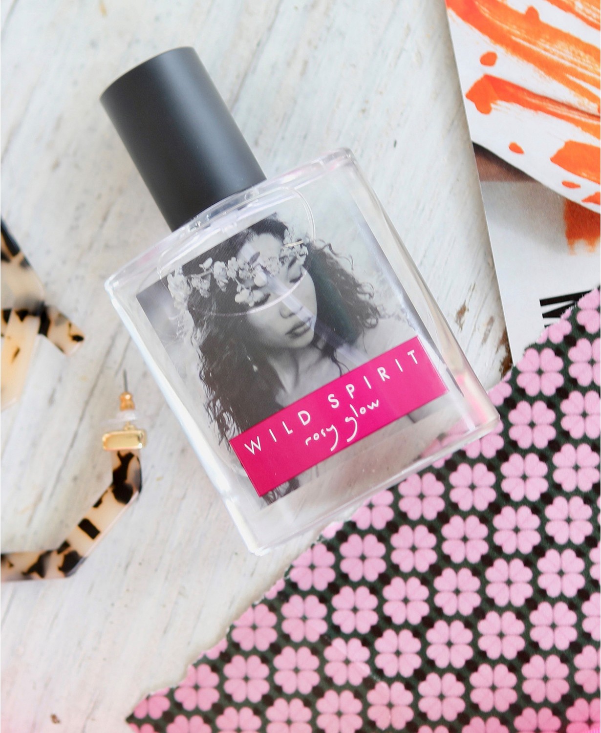 عطر ادکلن رُزی گلو وایلد اسپیریت - Rosy Glow Wild Spirit - بررسی، قیمت و خرید