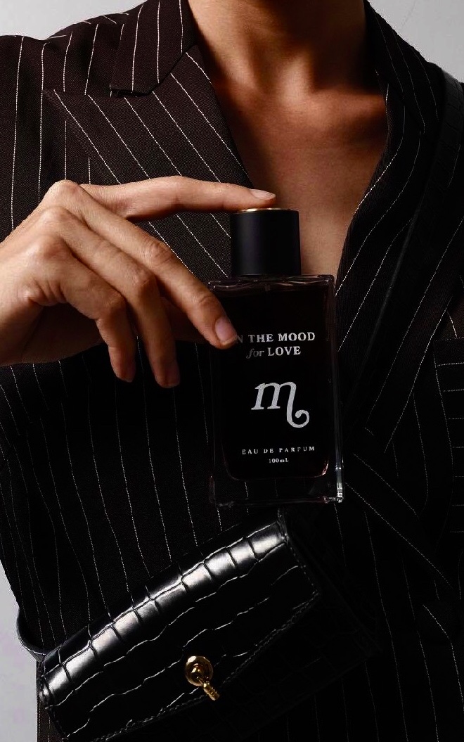 عطر ادکلن این د مود فور لاو وای بیست و پنج - In The Mood For Love M Y25 - بررسی، قیمت و خرید