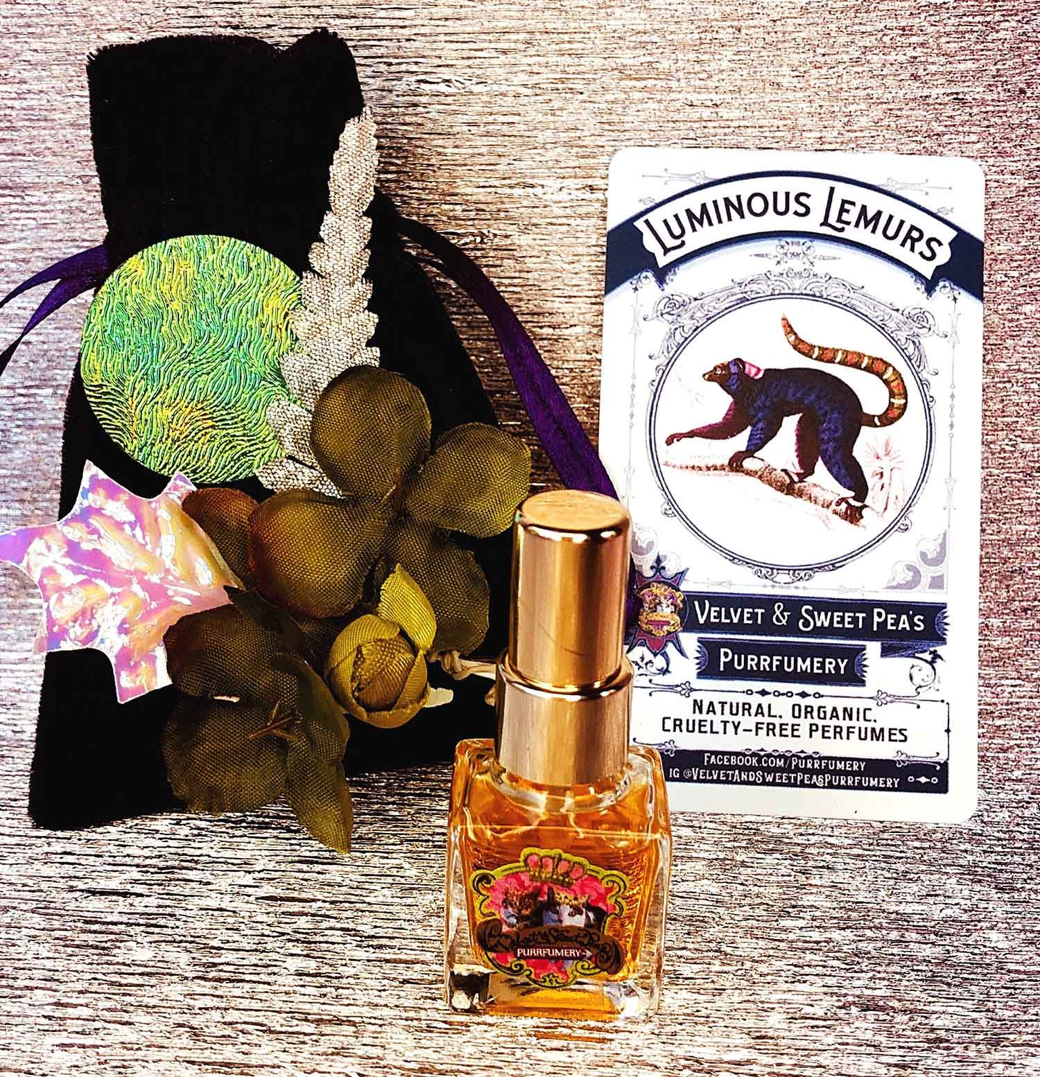 عطر ادکلن لومینِس لِمورز ولوت اند سوئیت پیس پورفیومری - Luminous Lemurs Velvet & Sweet Pea’s Purrfumery - بررسی، قیمت و خرید